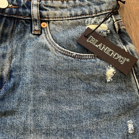 NWT BLANK NYC SHORTS SZ 26. THE BARROW - Picture 2 of 5